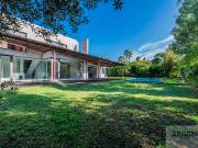 Maison avec piscine et terrasse