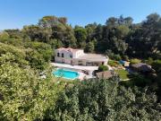 Maison avec piscine et terrasse