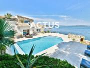 Maison avec piscine et terrasse