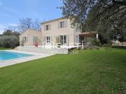 Maison avec piscine et terrasse