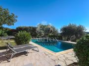 Maison avec piscine et terrasse