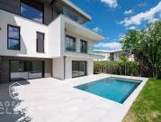 Maison avec piscine et terrasse