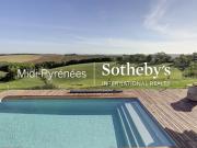 Maison avec piscine et terrasse