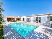 Maison avec piscine et terrasse