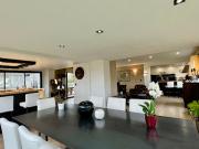 Maison avec piscine et terrasse