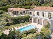 Maison avec piscine et terrasse