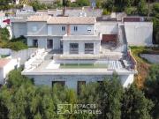 Maison avec piscine et terrasse