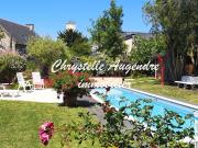 Maison avec piscine et terrasse