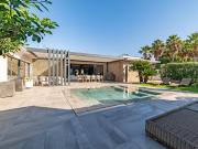Maison avec piscine et terrasse