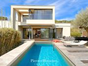 Maison avec piscine et terrasse