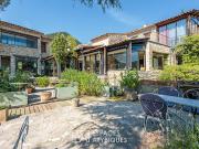 Maison avec piscine et terrasse