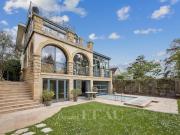 Maison avec piscine et terrasse