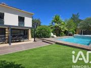 Maison avec piscine et terrasse