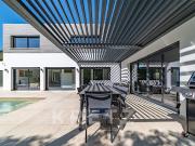 Maison avec piscine et terrasse