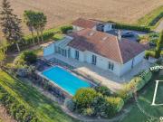 Maison avec piscine et vue Pyrénées Sans voisins 145m²...