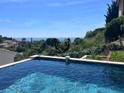 Maison avec piscine vue mer proche centre et plages Les...