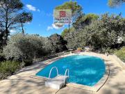Maison avec studio sur grand terrain avec piscine 145m²...