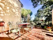 Maison avec terrain arboré proche d'Uzès