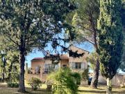Maison avec terrain arboré proche d'Uzès