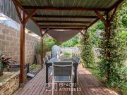 Maison en bord de mer avec jardin