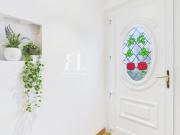 Maison contemporaine en bord de mer avec jardin