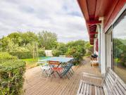 Maison avec jardin et terrasse