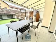 Maison avec terrasse, parking et dépendances