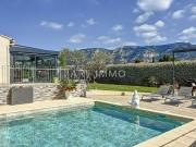 MAISON AVEC VUE SUR LE LUBERON ET PISCINE