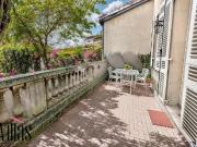 Maison bordelaise de 200 m2 à 500 m de la Place Gambetta...