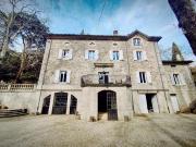 Maison bourgeoise renovée avec de belles prestations sur...