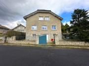 Maison bourgeoise rénovée proche du centre du village de...