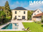 Maison bourgeoise type loft, belles prestations au cœur...