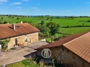 Maison Brionnaise 300m2 sur près de quatre hectares, un...