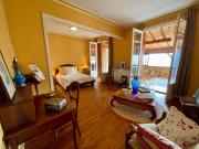 Maison Castillonnes avec 2 terrasses et local...