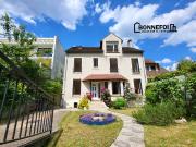 Maison Champigny Sur Marne 9 pièces de 174 m2 165.75 m2...