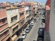 Maison commerciale distinctive de deux étages dans un...