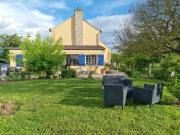 Maison contemporaine avec jardin