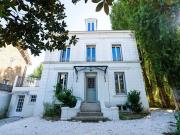 Maison contemporaine avec jardin