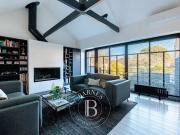 Maison contemporaine avec jardin