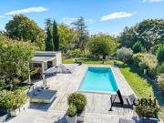 Maison contemporaine avec jardin et terrasse
