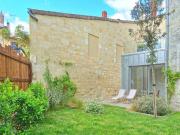 Maison contemporaine avec jardin et terrasse