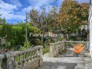 Maison contemporaine avec jardin et terrasse