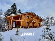 Maison contemporaine avec jardin et terrasse