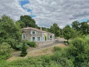 Maison contemporaine avec jardin et terrasse