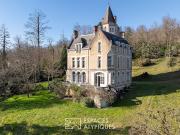 Maison contemporaine avec jardin et terrasse