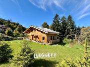 Maison contemporaine avec jardin et terrasse