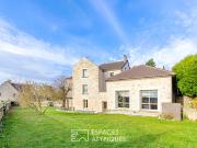 Maison contemporaine avec jardin et terrasse