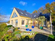 Maison contemporaine avec jardin et terrasse