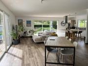 Maison contemporaine avec piscine