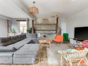 Maison contemporaine avec piscine et jardin Maison contemporaine avec piscine et jardin